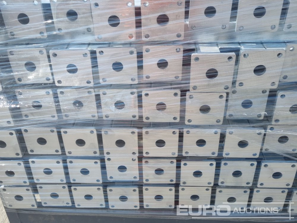 Construction equipment Unused 2025 KMY INDUSTRIAL Steel Grating (2 of), Stillage of Metal Fencing Posts: picture 14