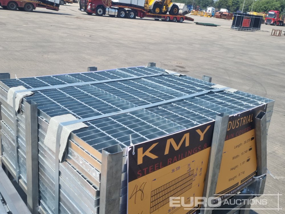 Construction equipment Unused 2025 KMY INDUSTRIAL Steel Grating (2 of), Stillage of Metal Fencing Posts: picture 17