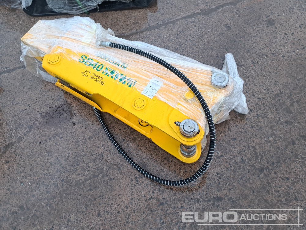 Unused 2025 Soosan SB40 - Hydraulic hammer: picture 2 Unused 2025 Soosan SB40 - Hydraulic hammer: picture 2