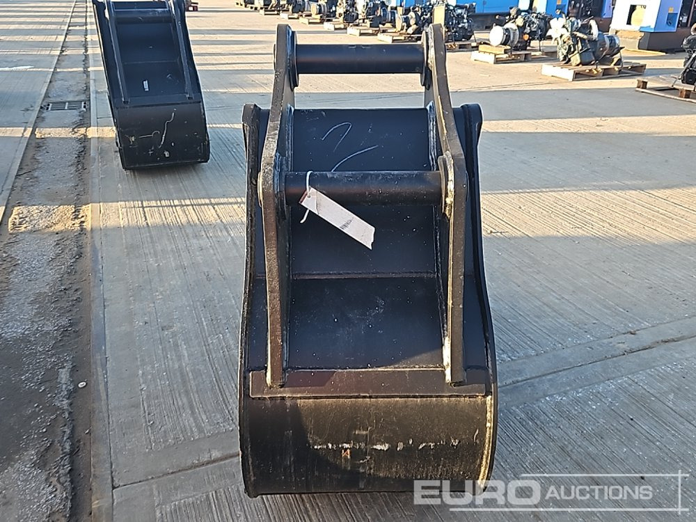 Unused 24" Digging Bucket 70mm Pin to suit 14-16 Ton Excavator - Bucket: picture 4 Unused 24" Digging Bucket 70mm Pin to suit 14-16 Ton Excavator - Bucket: picture 4