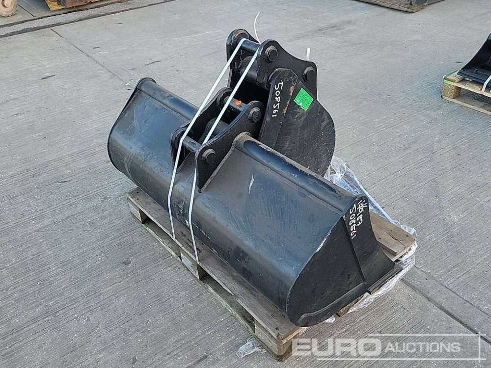 Unused 54" Ditching, 12" Digging Bucket 45mm Pin to suit 4-6 Ton Excavator - Bucket: picture 5 Unused 54" Ditching, 12" Digging Bucket 45mm Pin to suit 4-6 Ton Excavator - Bucket: picture 5