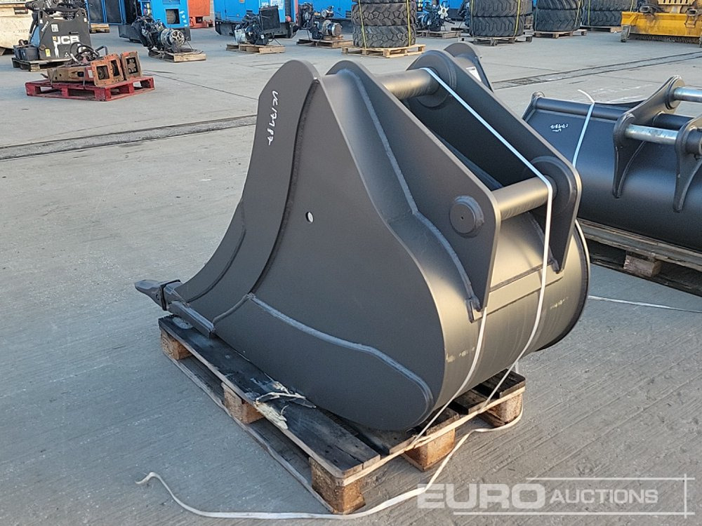 Unused Miller 30" Scoop Bucket 80mm Pin to suit 20 Ton Excavator - Bucket: picture 3 Unused Miller 30" Scoop Bucket 80mm Pin to suit 20 Ton Excavator - Bucket: picture 3
