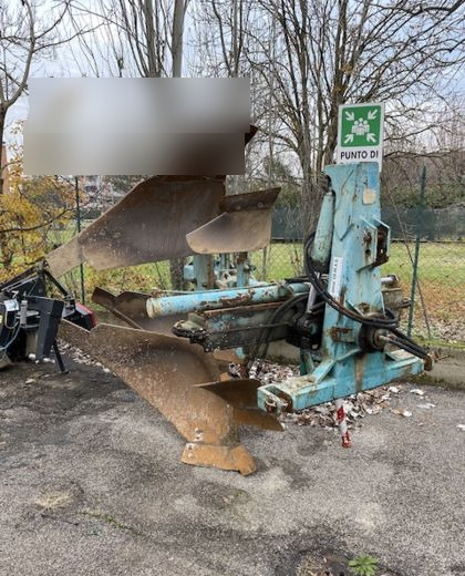 Aratro usato Nuova Comas - Plow: picture 4 Aratro usato Nuova Comas - Plow: picture 4