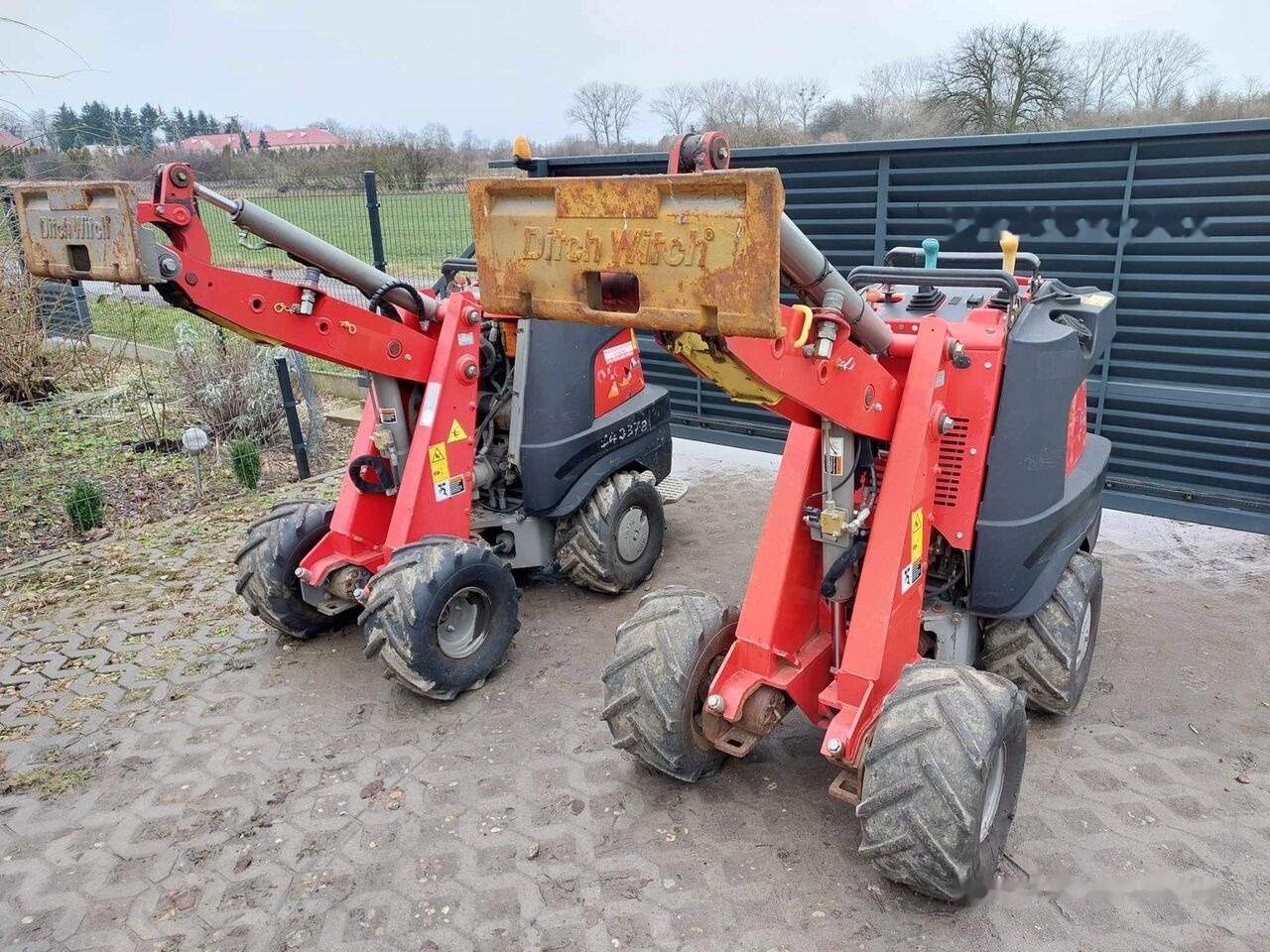 Trencher Ditch-Witch Zahn R300: picture 6