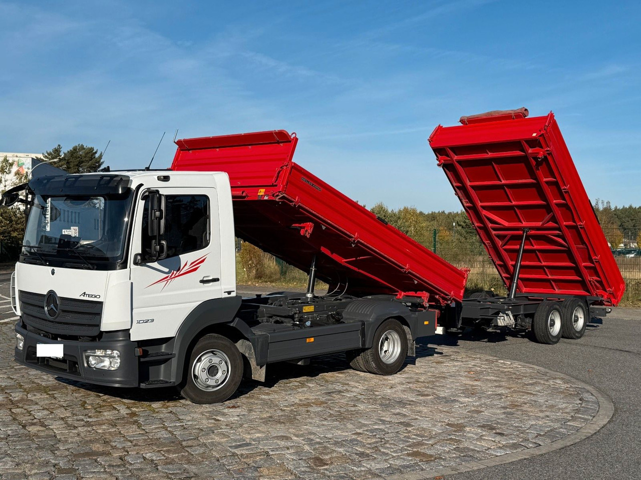 Mercedes-Benz Atego 1023 + Anhänger Dreiseitenkipper - Tipper: picture 1 Mercedes-Benz Atego 1023 + Anhänger Dreiseitenkipper - Tipper: picture 1