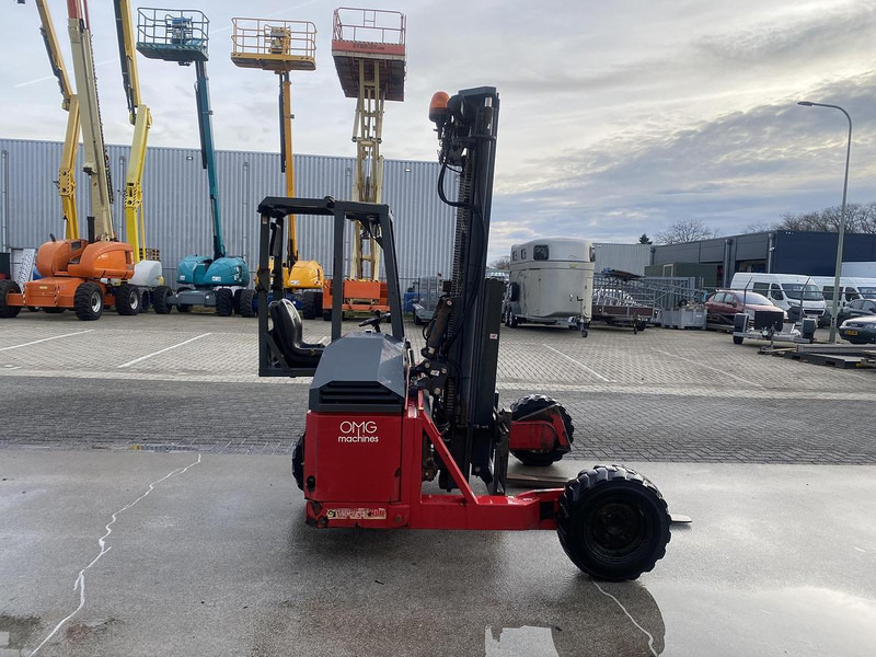 Moffett M4 25.3 / Kooiaap - Truck mounted forklift: picture 4 Moffett M4 25.3 / Kooiaap - Truck mounted forklift: picture 4