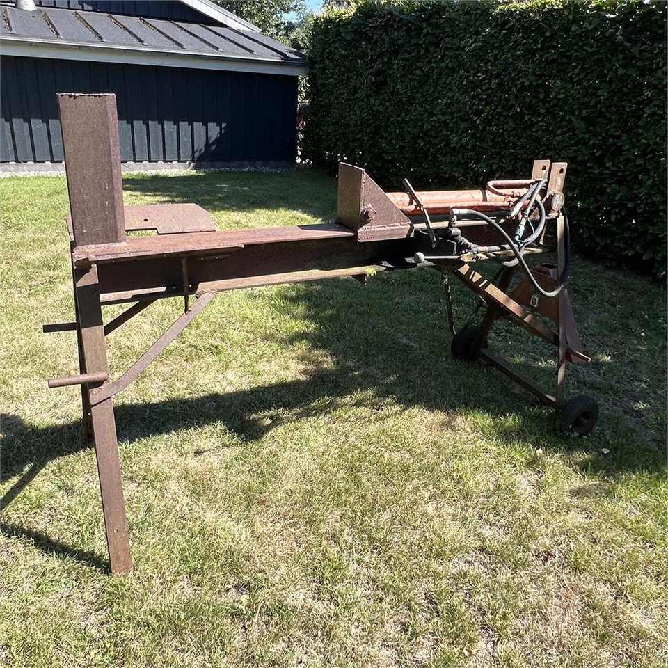ABC Wood splitter - Log splitter: picture 3 ABC Wood splitter - Log splitter: picture 3
