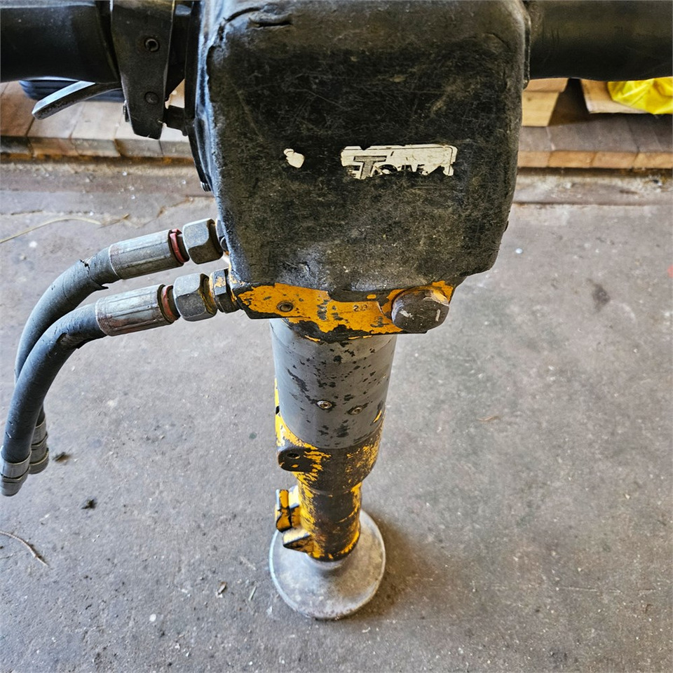 Atlas Copco LP 13-30 P - Construction equipment: picture 5 Atlas Copco LP 13-30 P - Construction equipment: picture 5