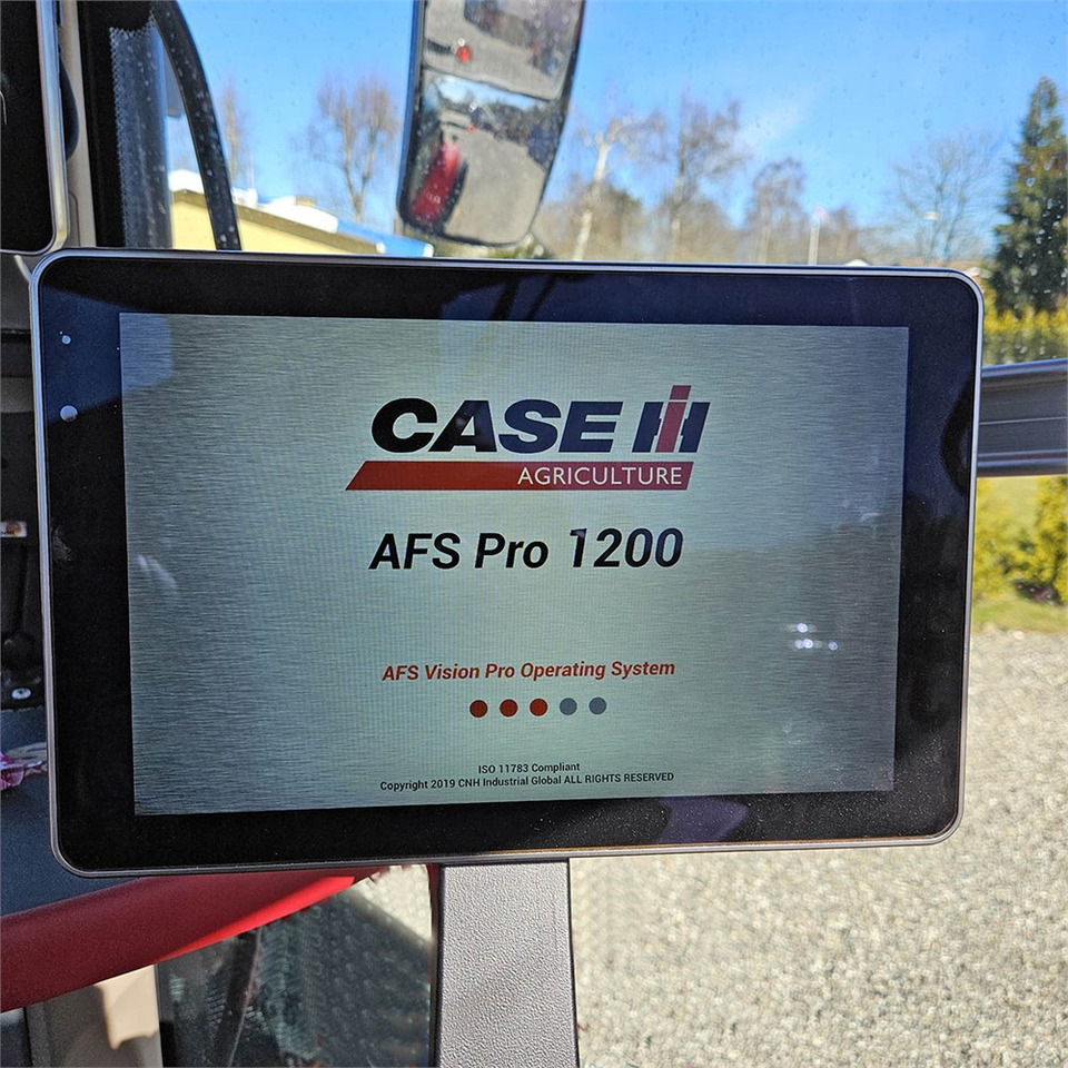 Farm tractor Case Optum 300 CVX: picture 17