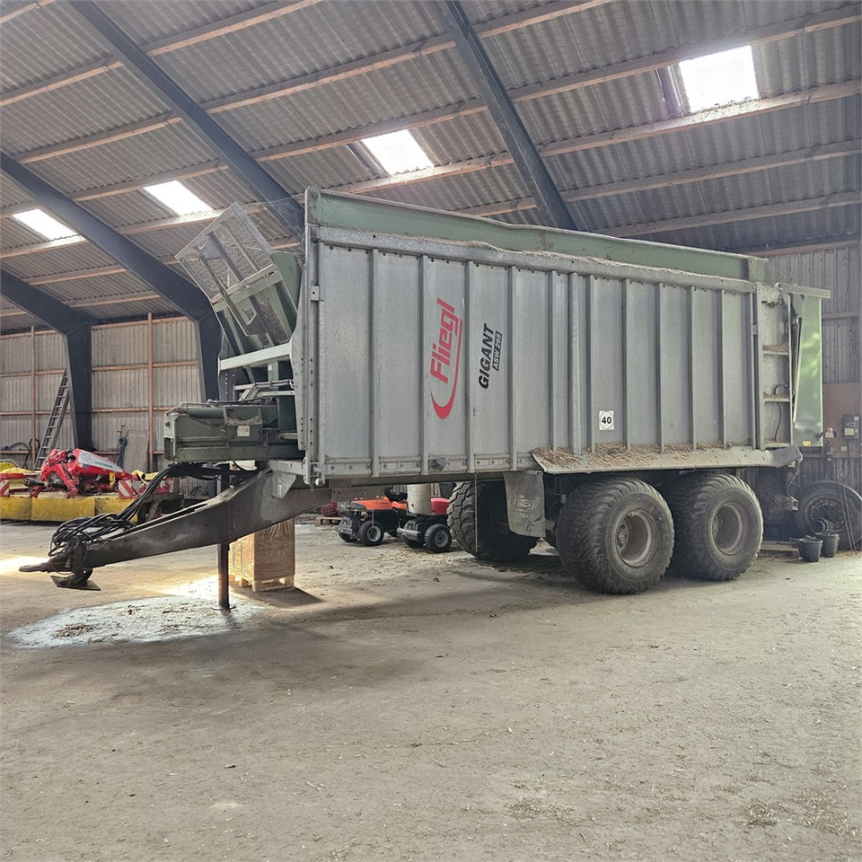 Fliegl Gigant ASW 268 - Farm trailer: picture 1 Fliegl Gigant ASW 268 - Farm trailer: picture 1