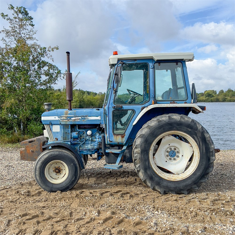 Ford 5610 - Farm tractor: picture 3 Ford 5610 - Farm tractor: picture 3