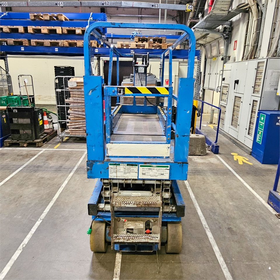 Genie GS2032 - Scissor lift: picture 3 Genie GS2032 - Scissor lift: picture 3