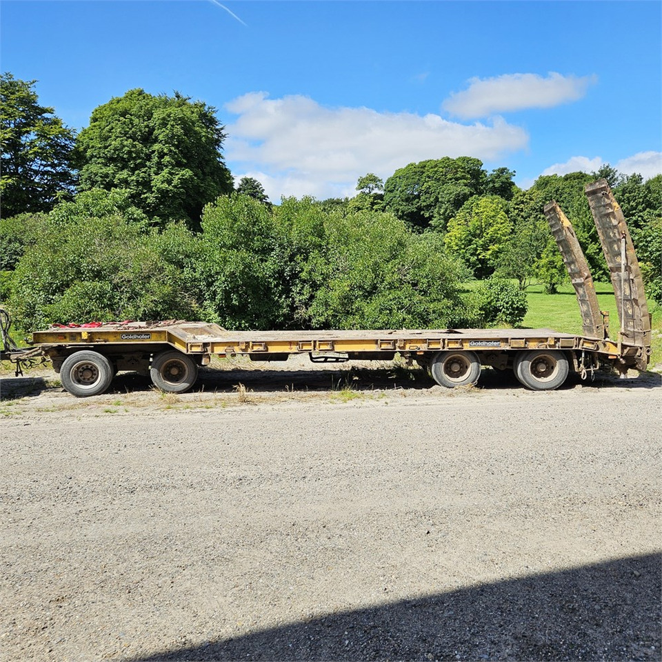Goldhofer TU4-2x2-32/80 - Low loader trailer: picture 2 Goldhofer TU4-2x2-32/80 - Low loader trailer: picture 2