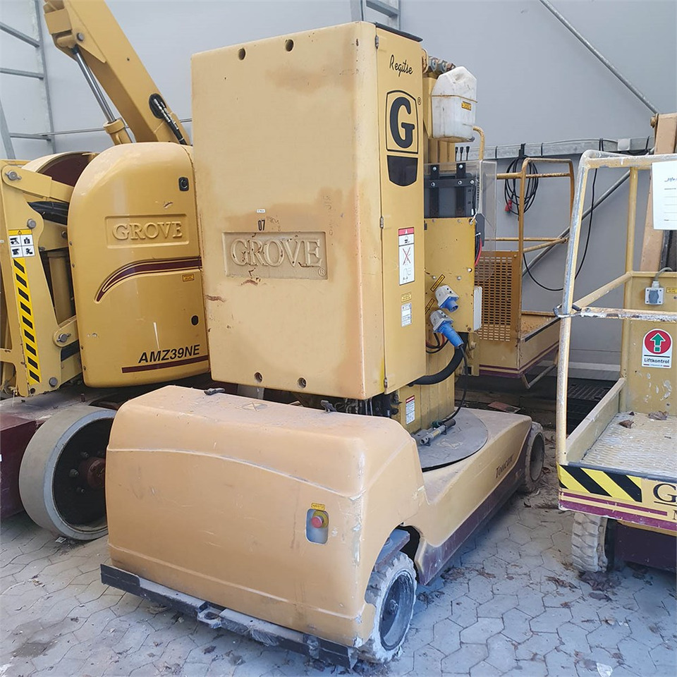 Grove Toucan 1200 - Vertical mast lift: picture 1 Grove Toucan 1200 - Vertical mast lift: picture 1