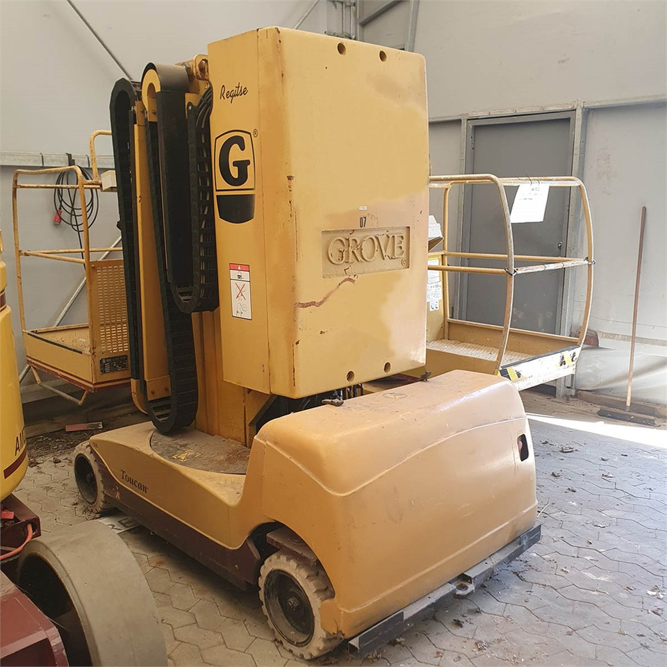 Grove Toucan 1200 - Vertical mast lift: picture 3 Grove Toucan 1200 - Vertical mast lift: picture 3