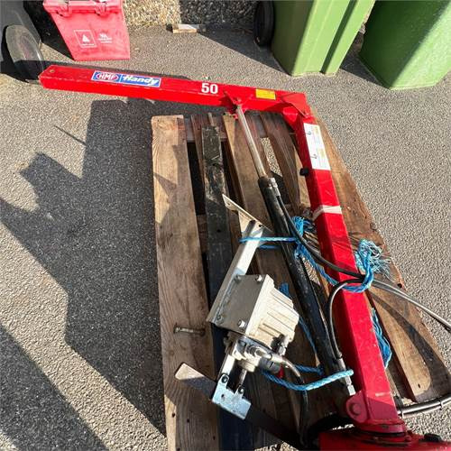 HMF Handy 52 TM - Dropside/ Flatbed truck: picture 5 HMF Handy 52 TM - Dropside/ Flatbed truck: picture 5