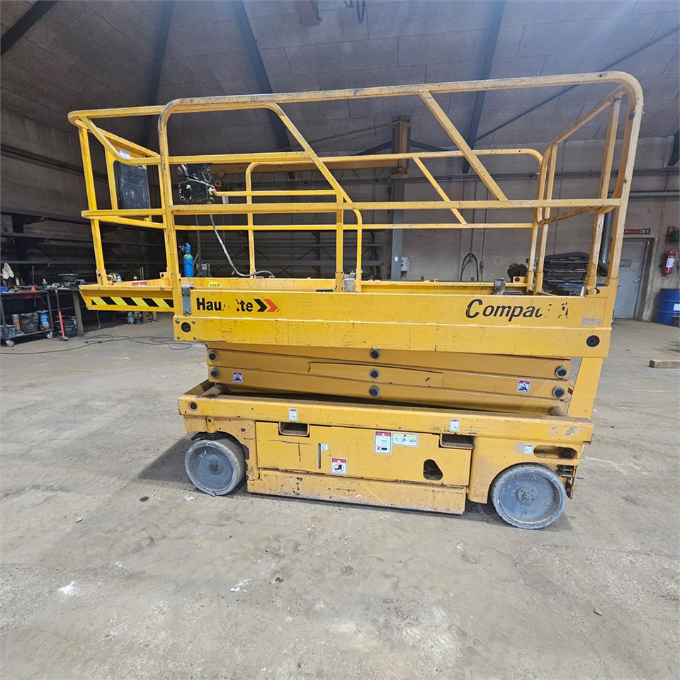 Haulotte Ciseaux Compact 10 - Scissor lift: picture 2 Haulotte Ciseaux Compact 10 - Scissor lift: picture 2