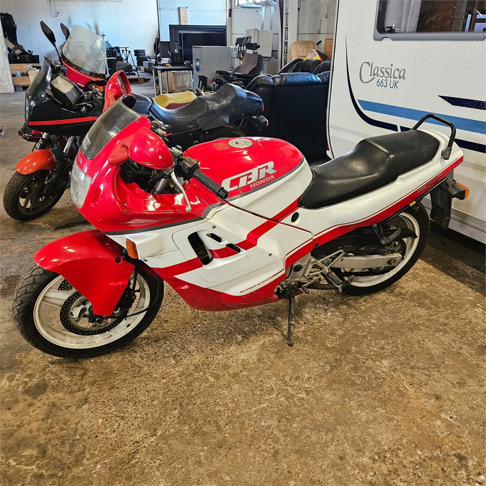 Honda CBR600F Super sport - Motorcycle: picture 2 Honda CBR600F Super sport - Motorcycle: picture 2