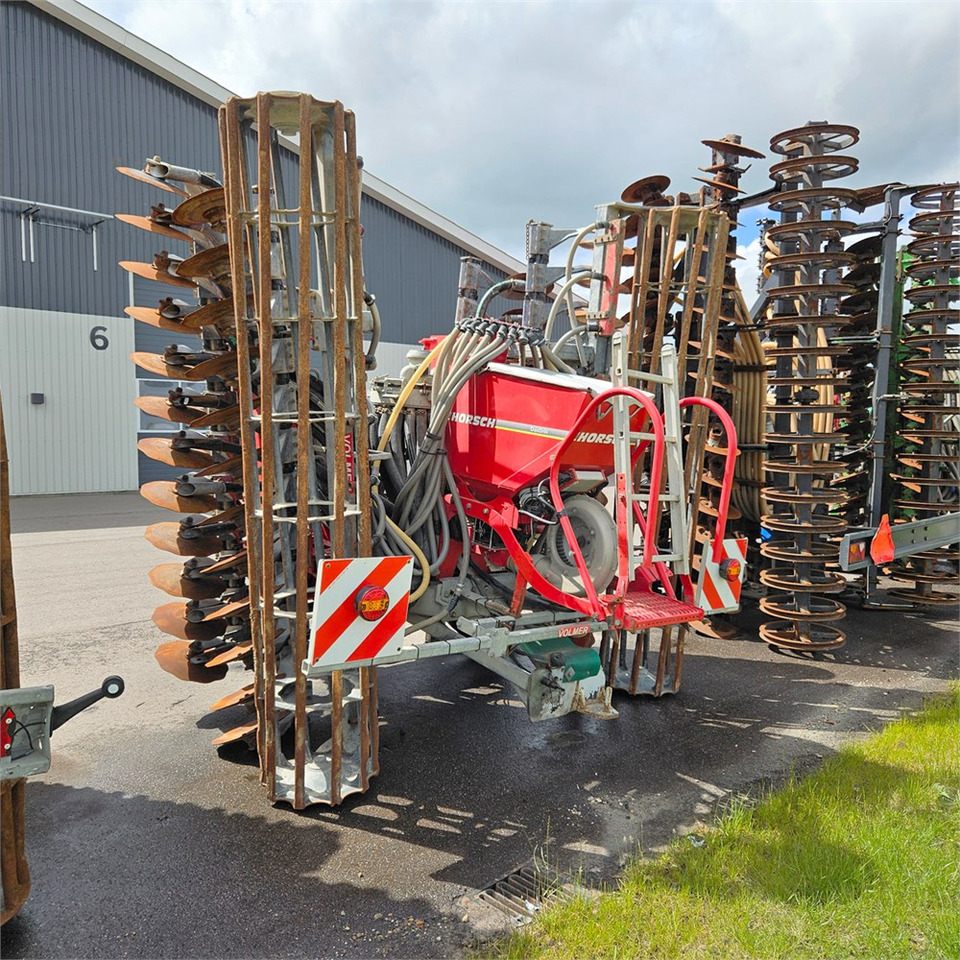 Horsch TRGW 600 - Fertilizing equipment: picture 1 Horsch TRGW 600 - Fertilizing equipment: picture 1
