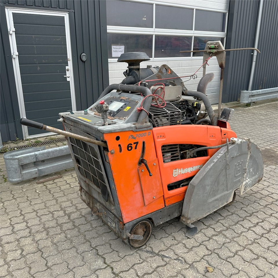 Husqvarna FS7000 D - Concrete equipment: picture 4 Husqvarna FS7000 D - Concrete equipment: picture 4