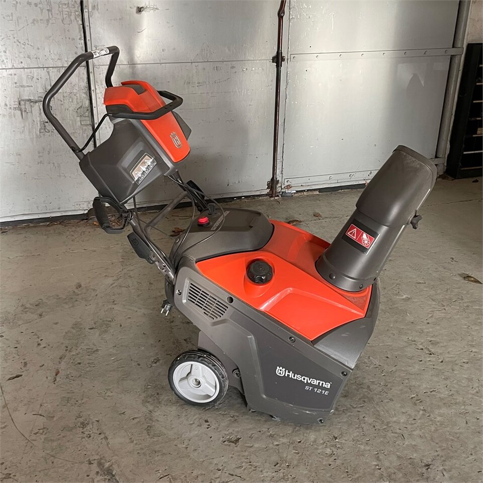 Husqvarna ST 121 E - Garden equipment: picture 5 Husqvarna ST 121 E - Garden equipment: picture 5