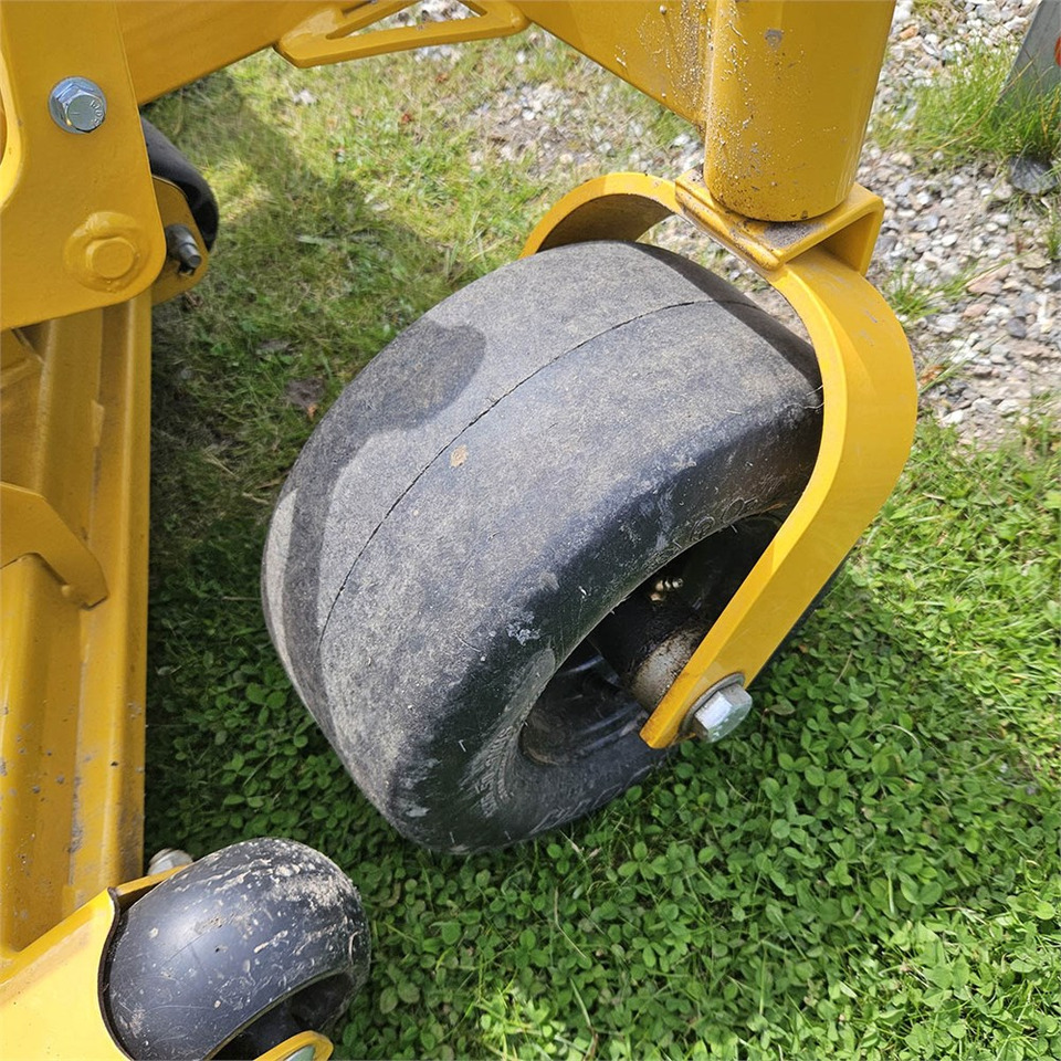 Garden mower Hustler Fasttrack 54": picture 23
