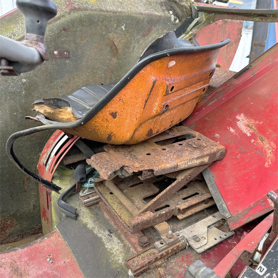 Farm tractor International IH 474: picture 16 Farm tractor International IH 474: picture 16