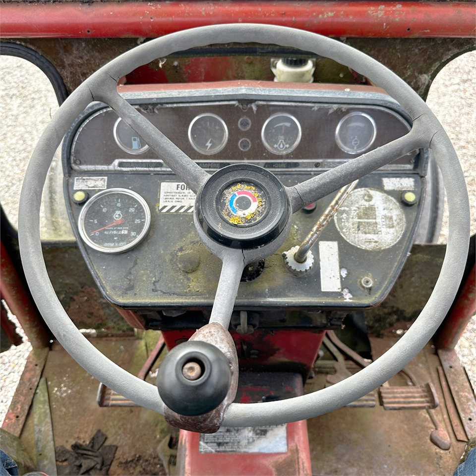 Farm tractor International IH 474: picture 20 Farm tractor International IH 474: picture 20