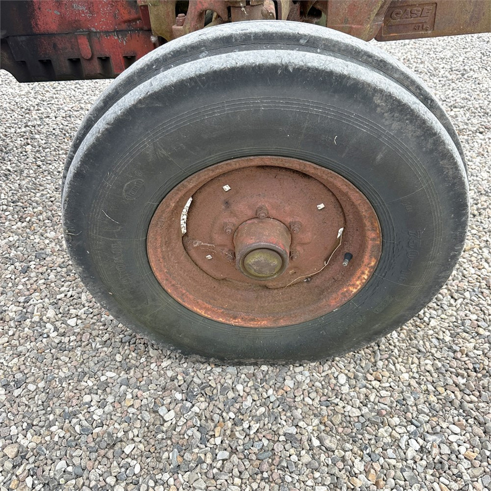 Farm tractor International IH 474: picture 40 Farm tractor International IH 474: picture 40