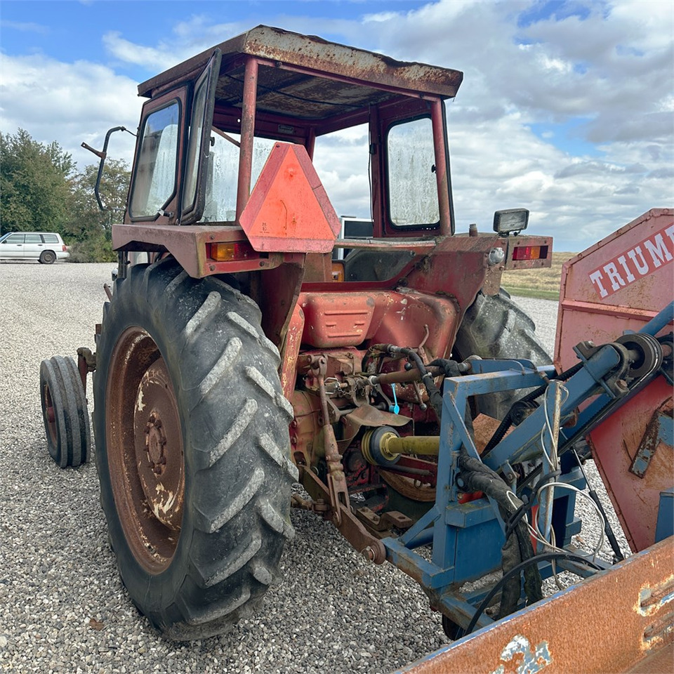 Farm tractor International IH 474: picture 11 Farm tractor International IH 474: picture 11