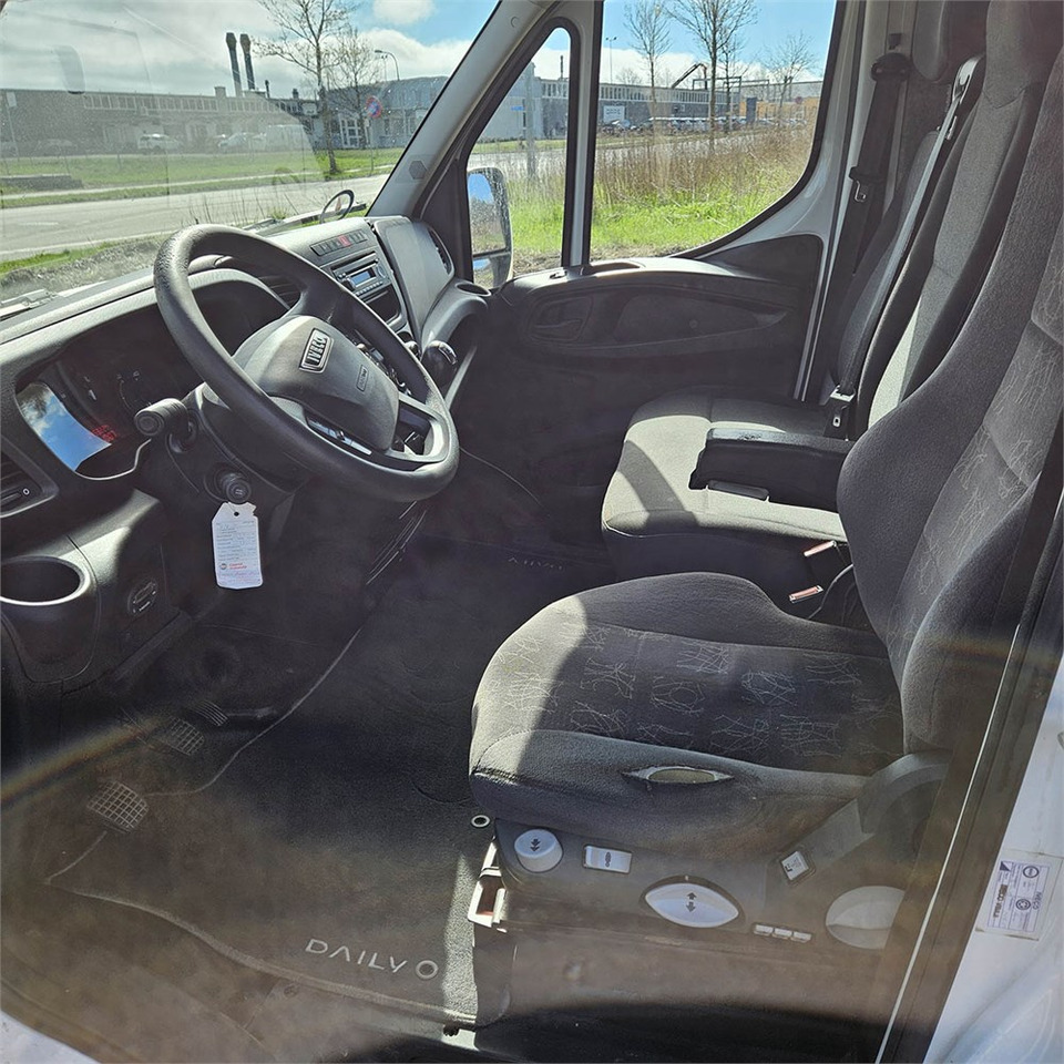Panel van Iveco Daily 50-170: picture 11