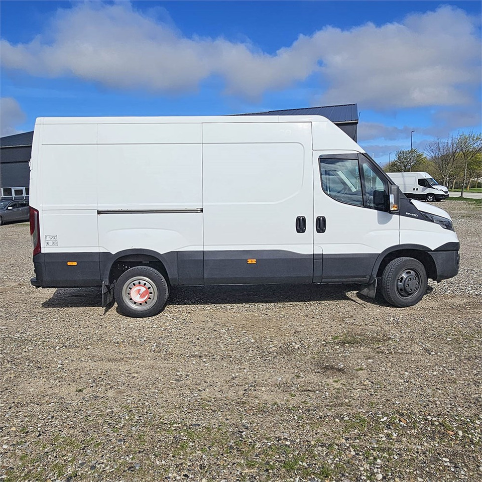 Panel van Iveco Daily 50-170: picture 6