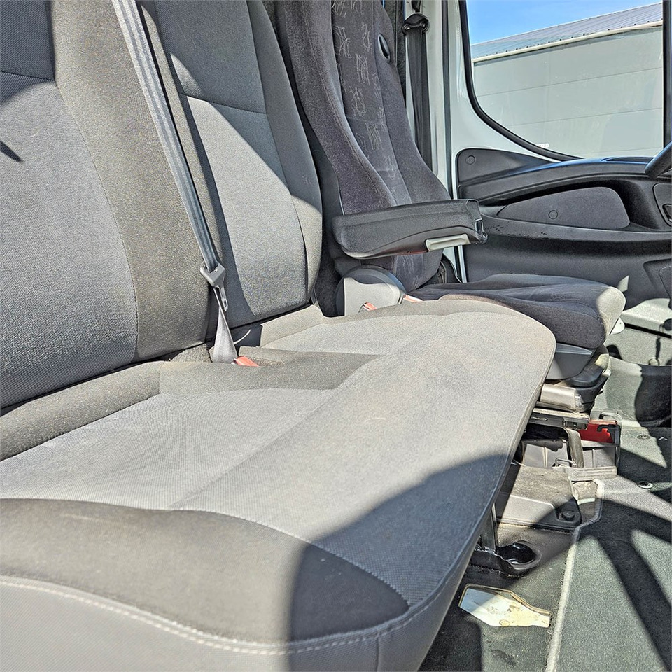 Panel van Iveco Daily 50-170: picture 16