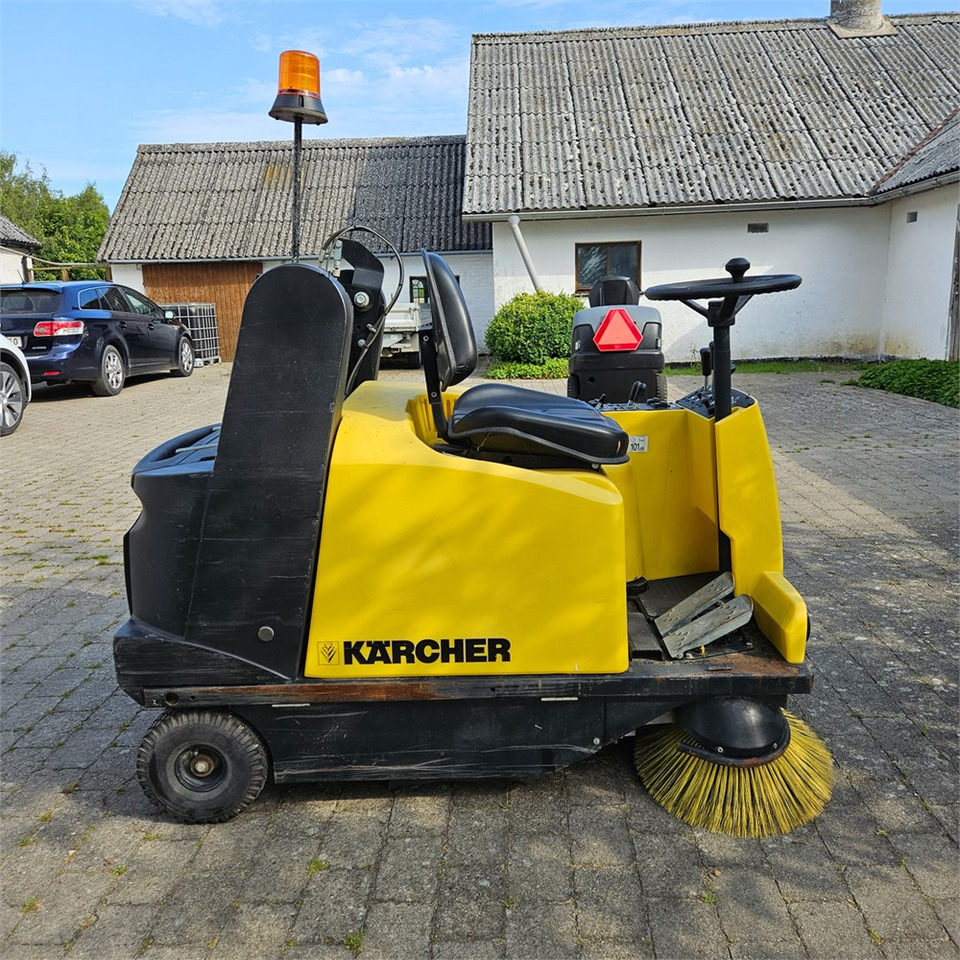 Kärcher KMR 1250 B - Industrial sweeper: picture 4 Kärcher KMR 1250 B - Industrial sweeper: picture 4