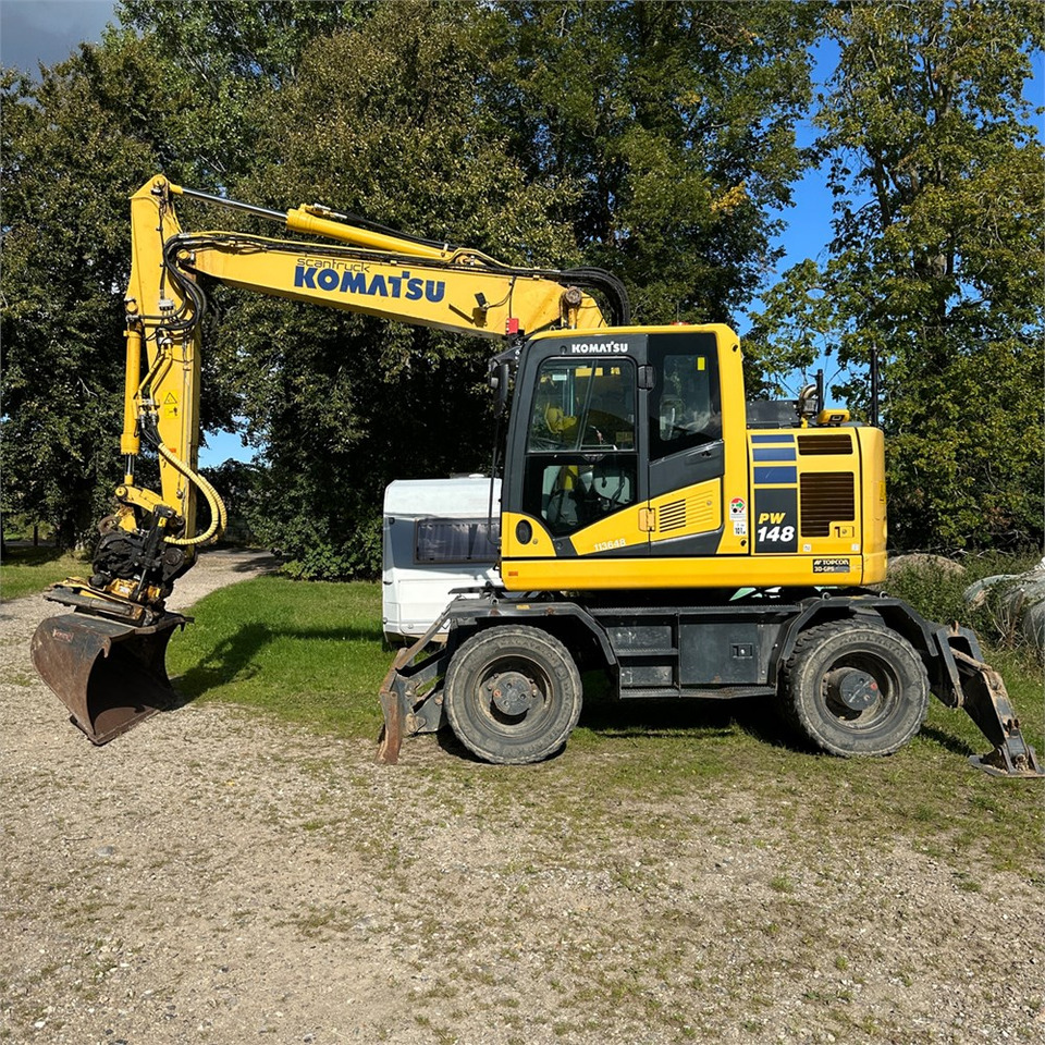 Komatsu PW148-11 - Wheel excavator: picture 1 Komatsu PW148-11 - Wheel excavator: picture 1