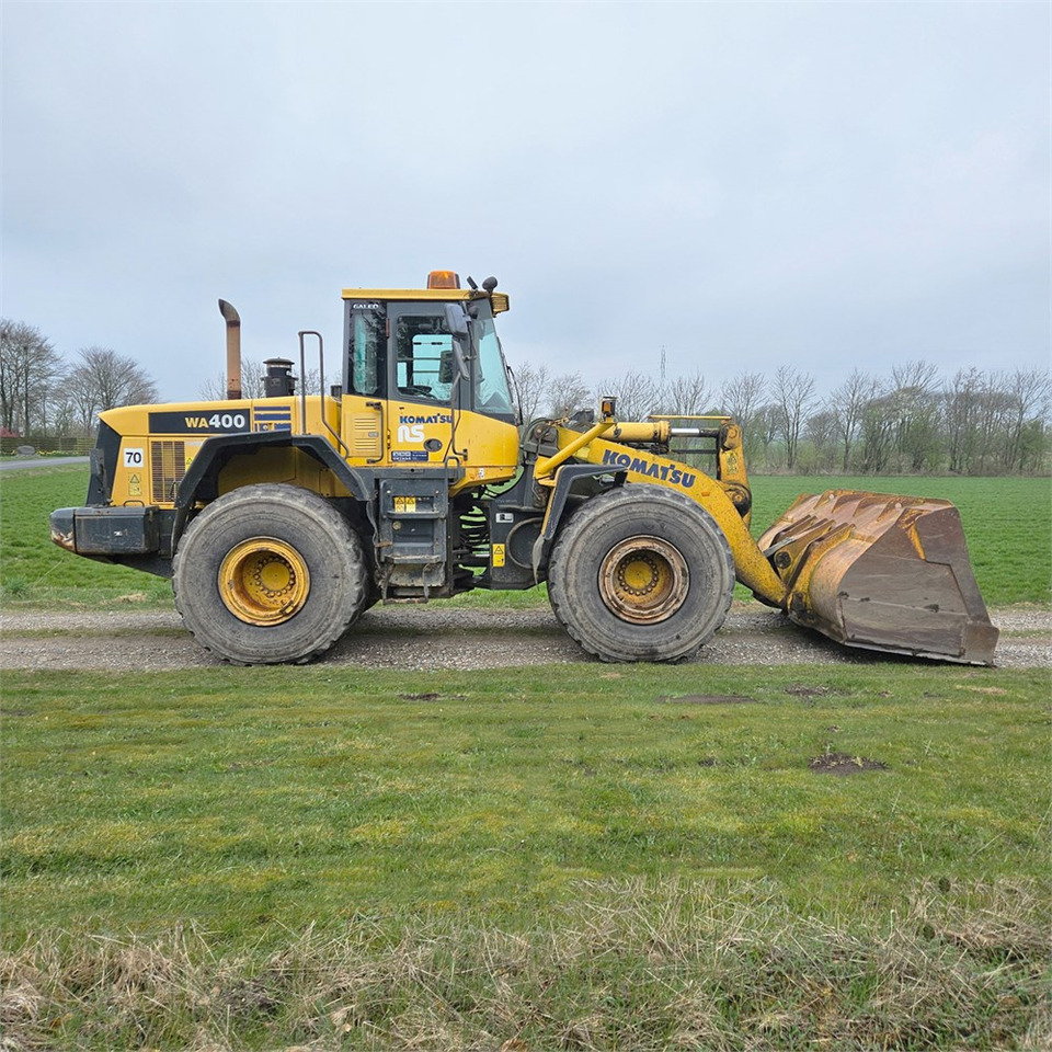 Komatsu WA400 - 5 H - Wheel loader: picture 1 Komatsu WA400 - 5 H - Wheel loader: picture 1