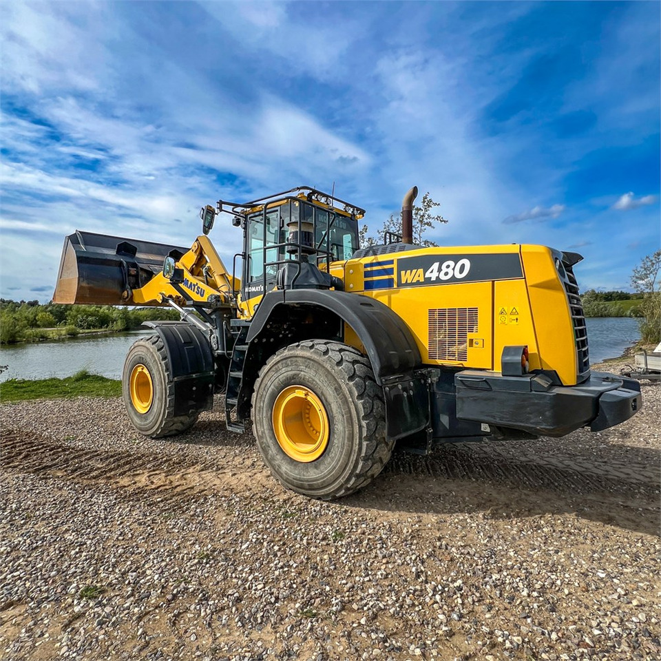 Komatsu WA480-8 - Wheel loader: picture 4 Komatsu WA480-8 - Wheel loader: picture 4