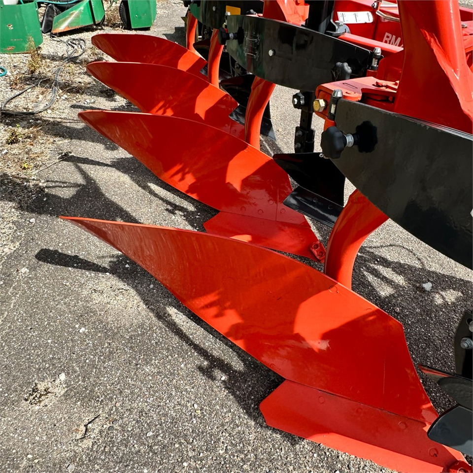 Plow Kubota RM4005 V: picture 9