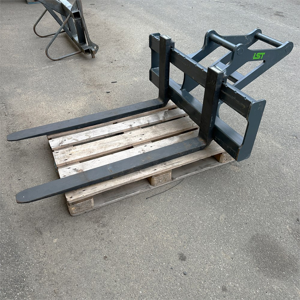 LST Pallet Fork Frame CBS45 - Forks: picture 1 LST Pallet Fork Frame CBS45 - Forks: picture 1