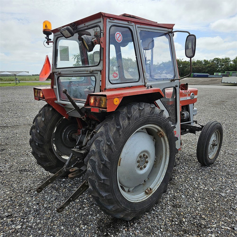 Massey Ferguson MF135 - Farm tractor: picture 3 Massey Ferguson MF135 - Farm tractor: picture 3