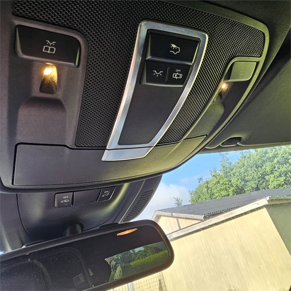 Car Mercedes GLE 350 4matic: picture 18