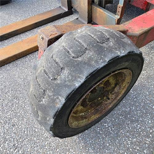 Truck mounted forklift Moffett M4 25.3: picture 43 Truck mounted forklift Moffett M4 25.3: picture 43