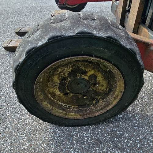 Truck mounted forklift Moffett M4 25.3: picture 42 Truck mounted forklift Moffett M4 25.3: picture 42