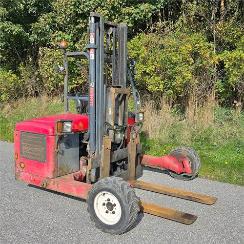 Moffett M4 25.3 - Truck mounted forklift: picture 1 Moffett M4 25.3 - Truck mounted forklift: picture 1
