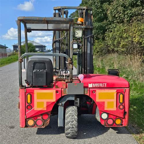 Truck mounted forklift Moffett M4 25.3: picture 9 Truck mounted forklift Moffett M4 25.3: picture 9