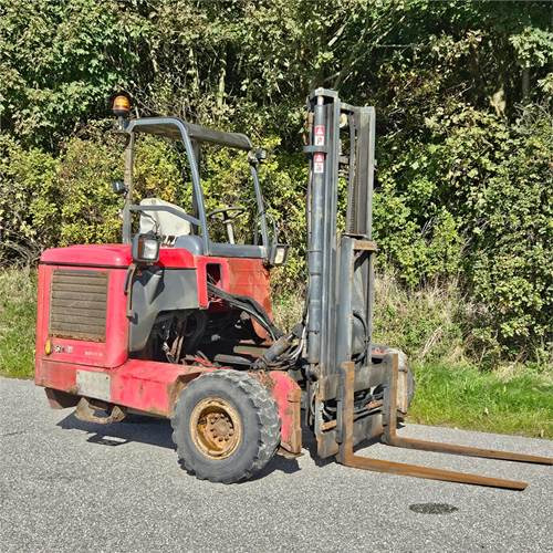 Moffett M5 25 - Truck mounted forklift: picture 4 Moffett M5 25 - Truck mounted forklift: picture 4