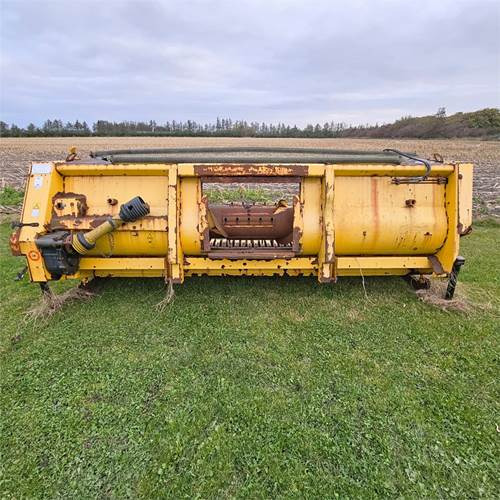 New Holland FX40 - Harvester: picture 4 New Holland FX40 - Harvester: picture 4
