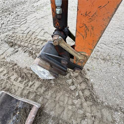 Mini excavator Schaeff HR 02: picture 13 Mini excavator Schaeff HR 02: picture 13