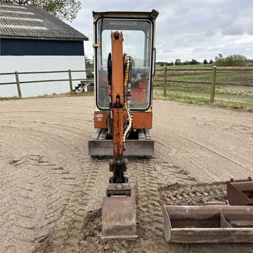 Mini excavator Schaeff HR 02: picture 8 Mini excavator Schaeff HR 02: picture 8