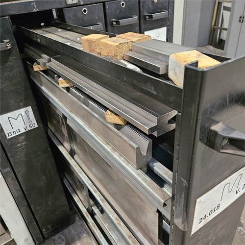 Press brake ..Select Make Speed-Bend Pro 4100X400: picture 40 Press brake ..Select Make Speed-Bend Pro 4100X400: picture 40